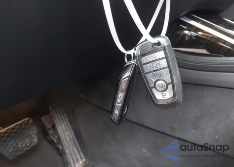 2023 BMW X7 xDrive40I z USA, uszkodzony, nr VIN 5UX23EM03P9R82988